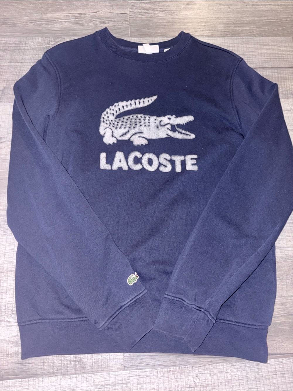 Lacoste Men's Navy Sweatshirt shirt ex 4 medium big croc center design